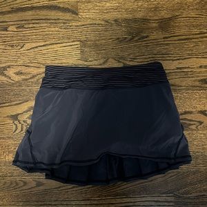 Lululemon skirt Size 4
